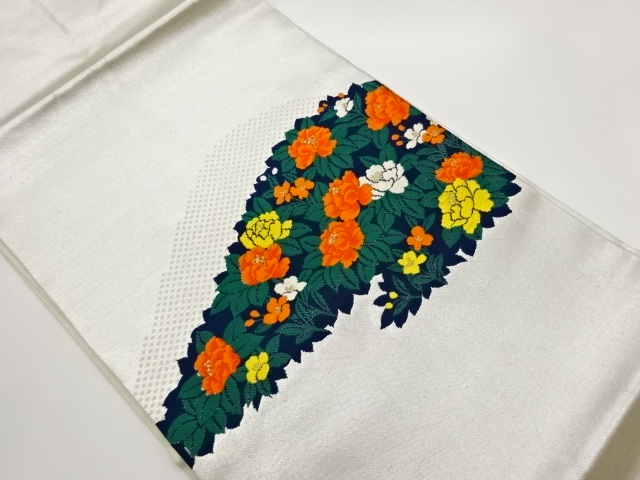 牡丹模様織出し名古屋帯